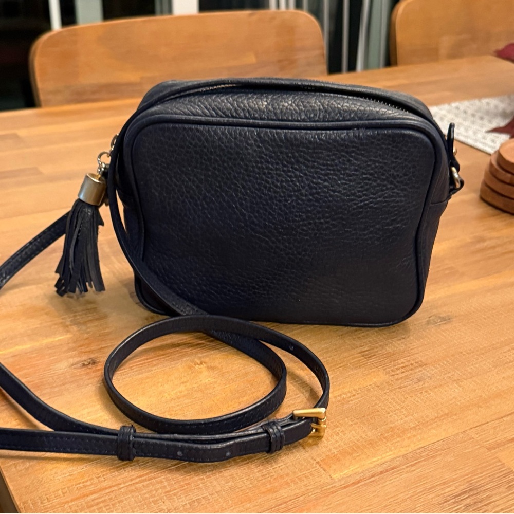 Gigi New York Madison Crossbody Bag in navy pebble grain leather.